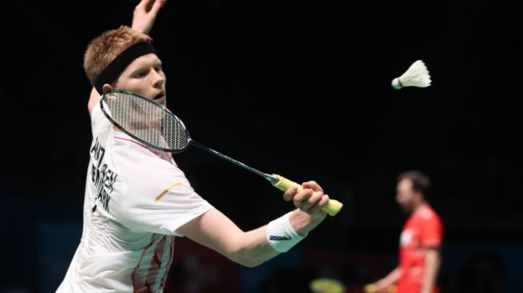 坛的顶尖位 坛的顶尖位